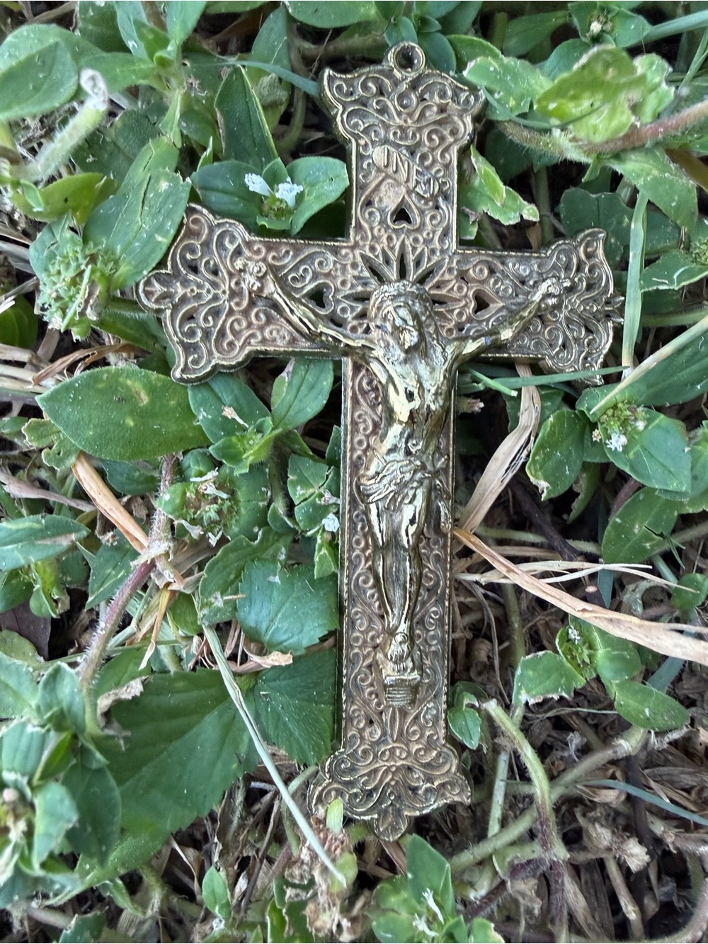 Vintage, Gallo Ornate Brass-Tone Crucifix Wall Decor - Religious Cross. EUC